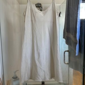 New Johnny was crème silk slip